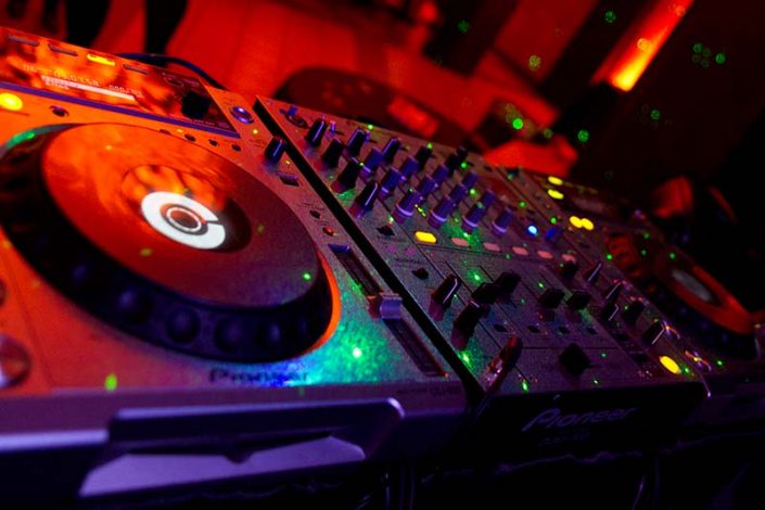 dj