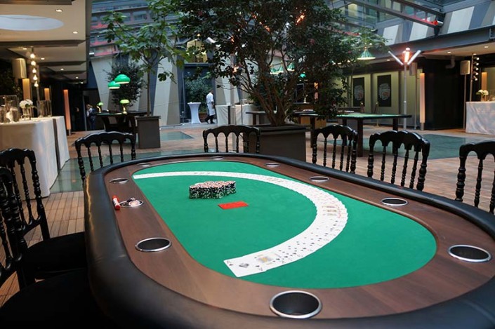 table poker casino