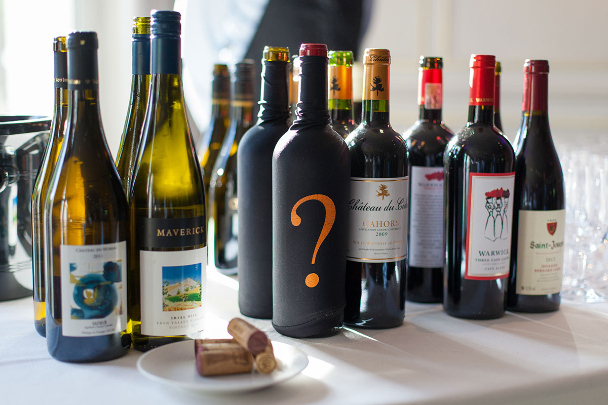 animation-vins-mystere-degustation-evenementielle