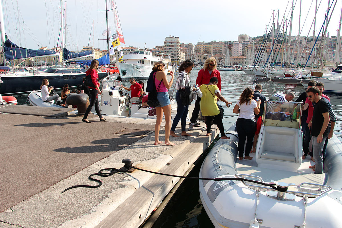 embarcation-team-building-nautique-estia