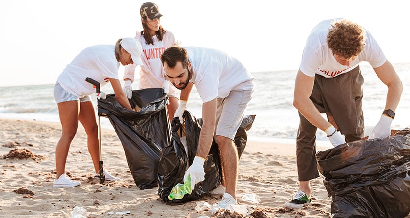 team-building-rse-nettoyage-plage