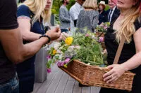 animation-garden-party-entreprise-atelier-fleurs