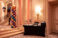 desk-cafe-noel-george-v