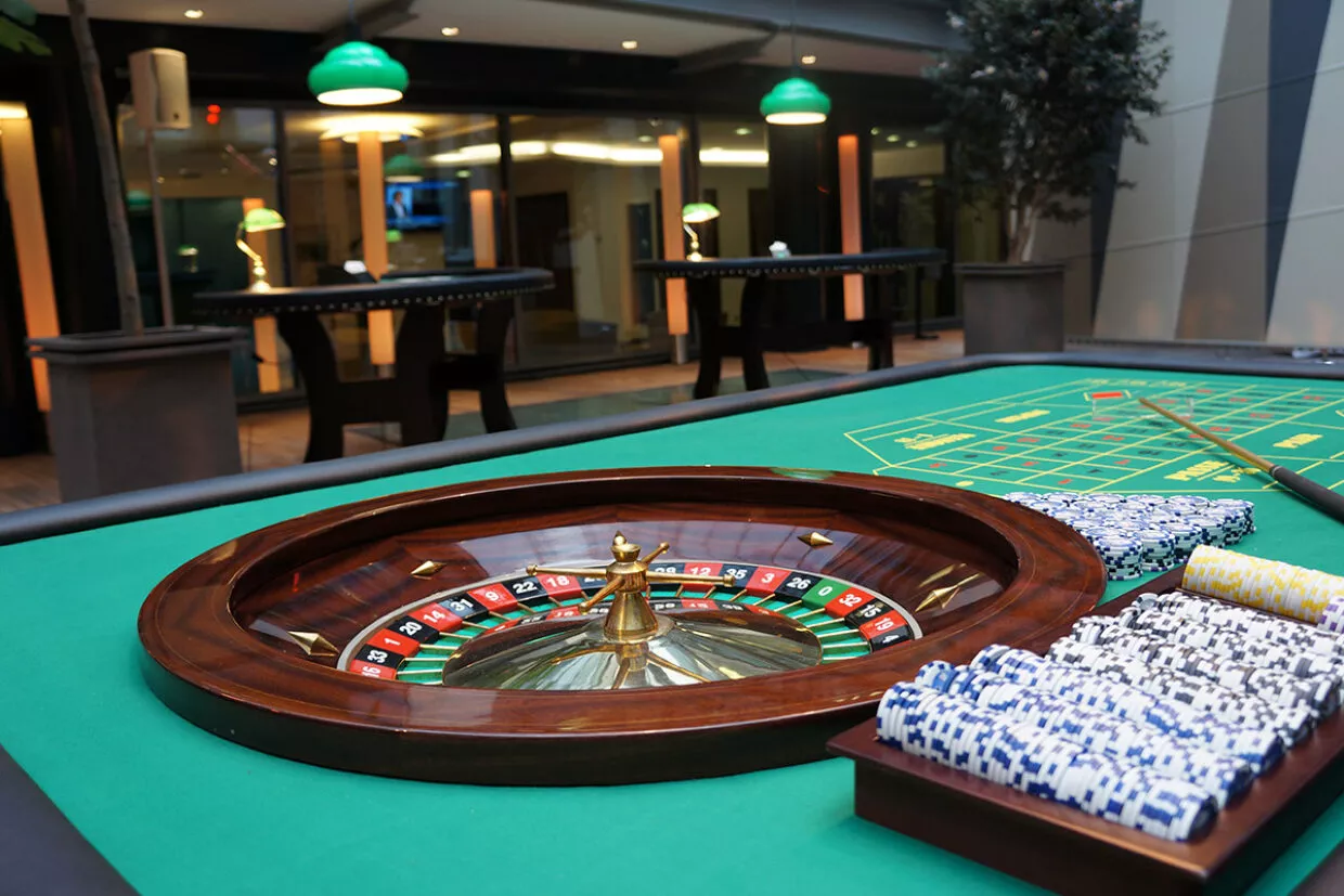 table-roulette-casino